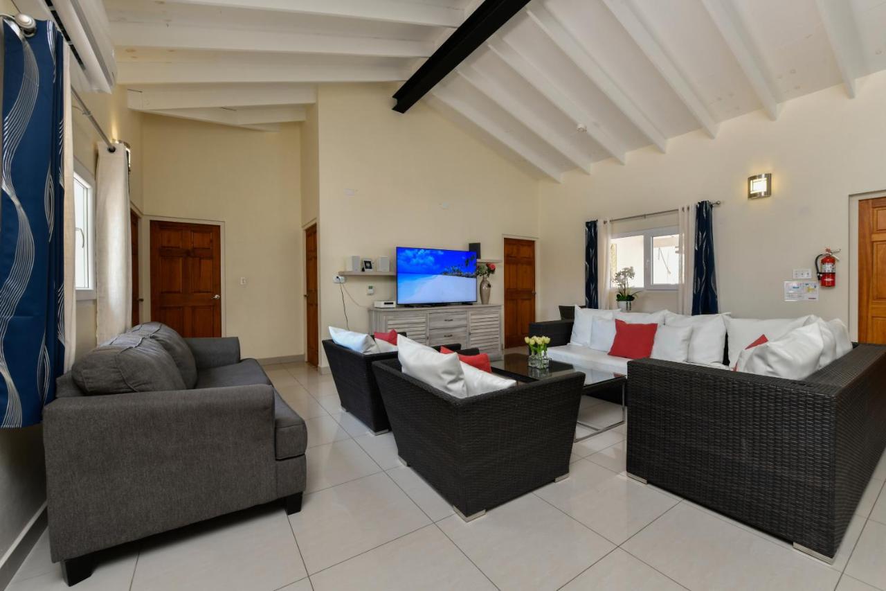 פאלם ביץ' Villa Swiss Paradise With Private Pool מראה חיצוני תמונה