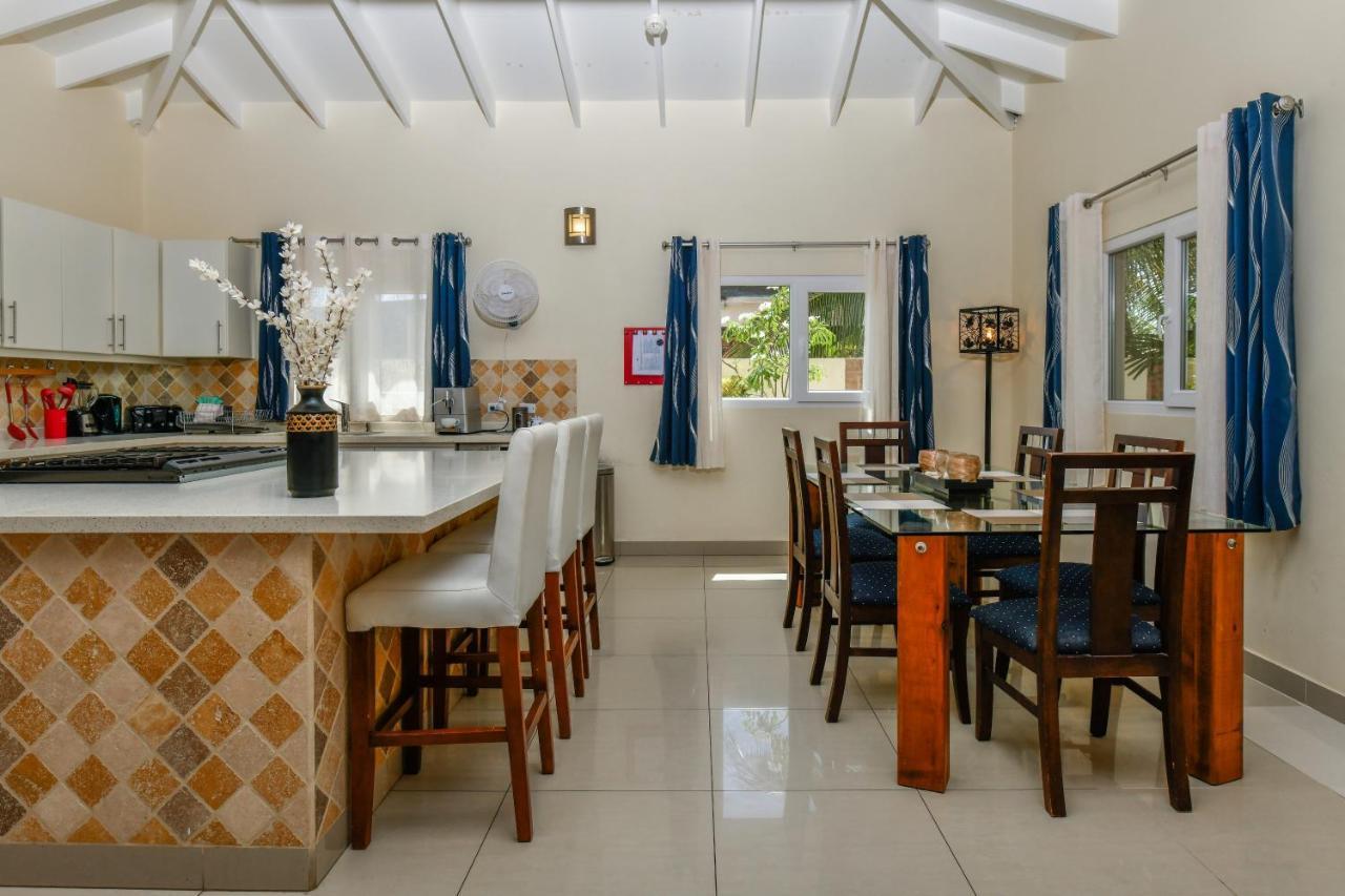 פאלם ביץ' Villa Swiss Paradise With Private Pool מראה חיצוני תמונה